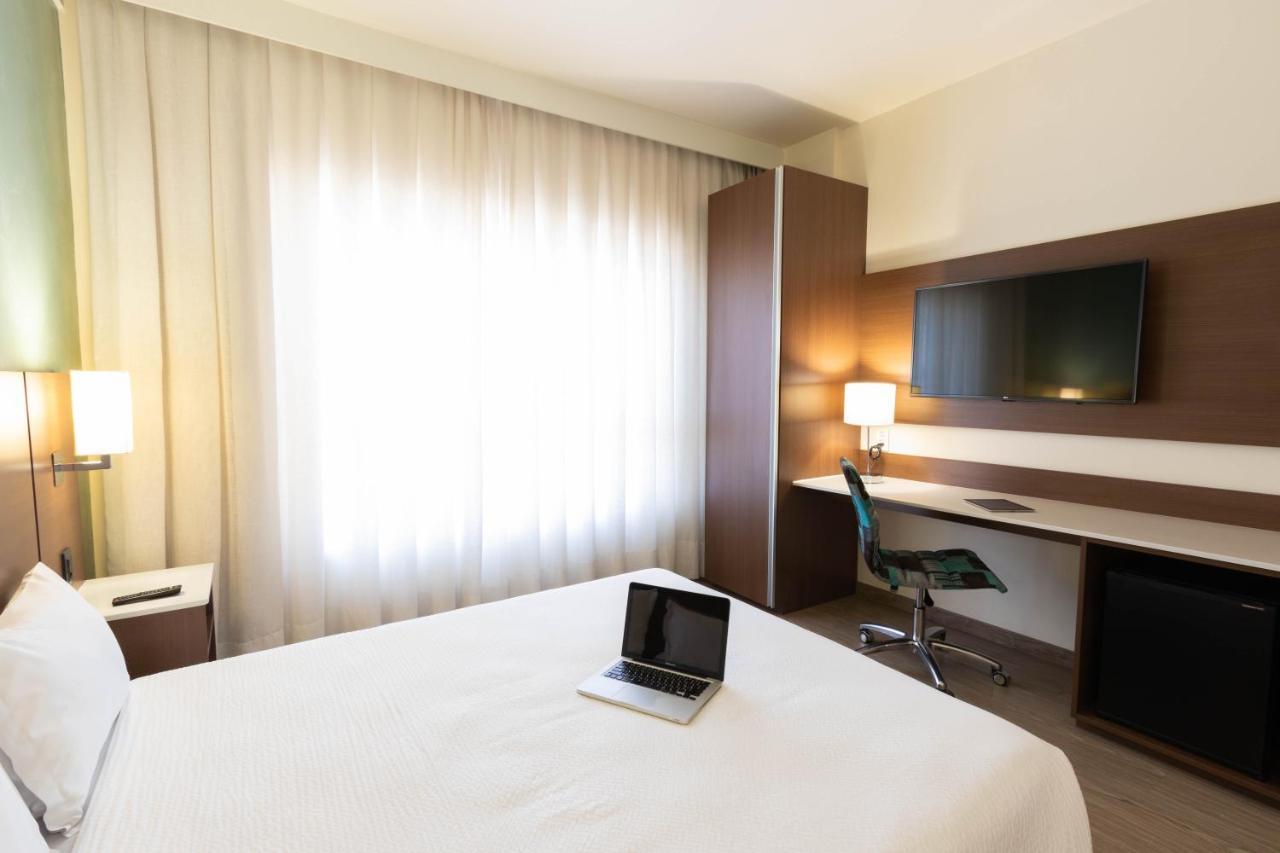 Ibis Styles Curitiba Aeroporto Hotel Sao Jose dos Pinhais Exterior photo