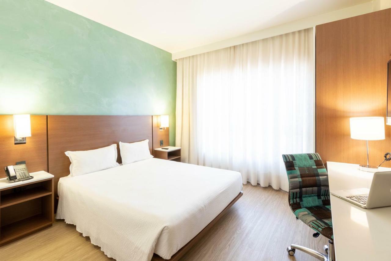 Ibis Styles Curitiba Aeroporto Hotel Sao Jose dos Pinhais Exterior photo